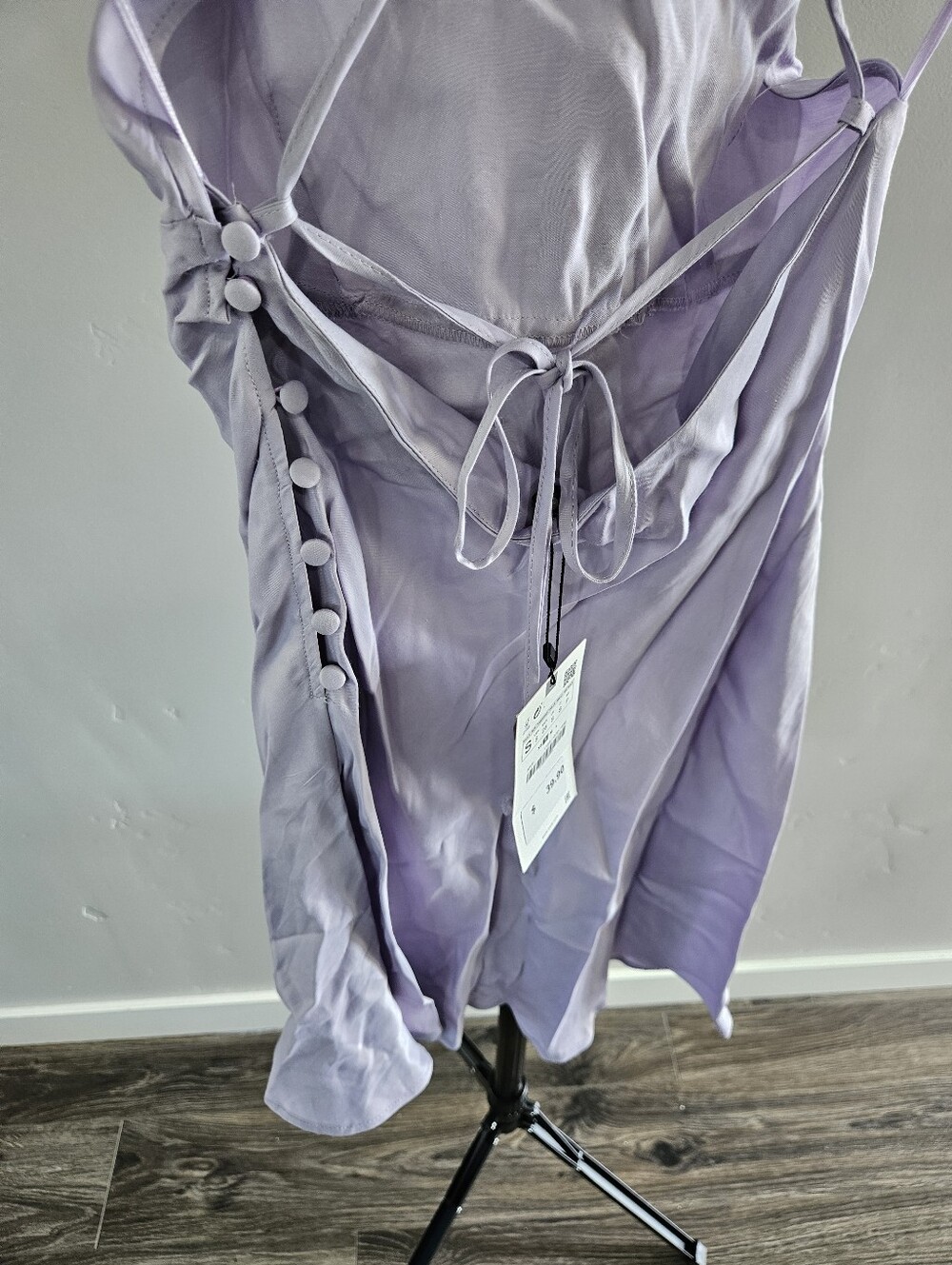 New Zara pastel lilac satin effect mini slip dress with a cross-back design - Picture 5 of 6